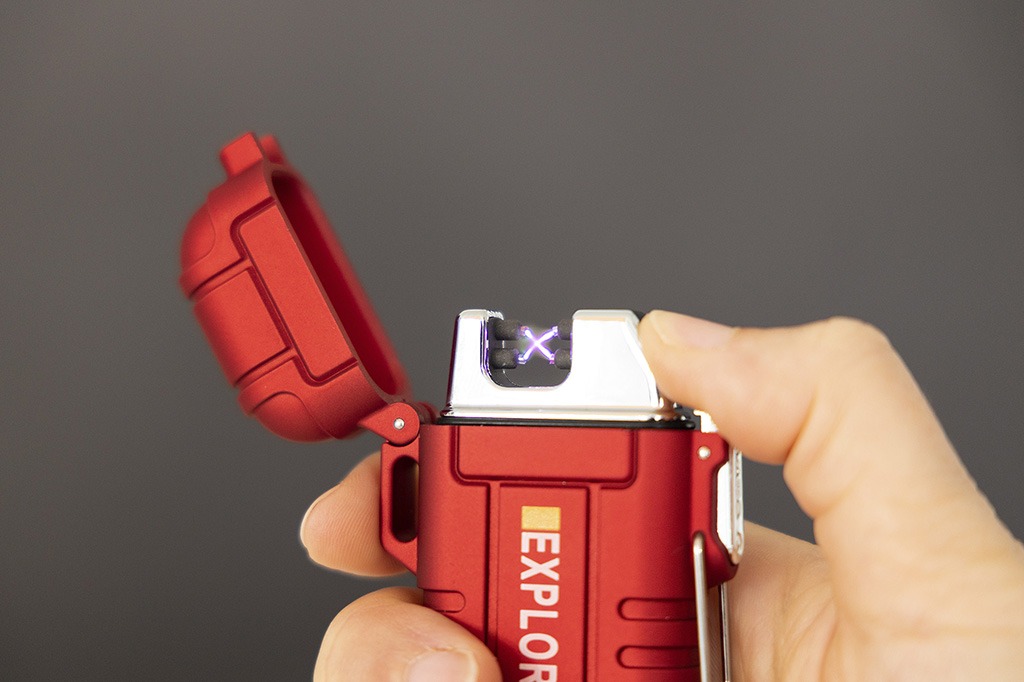 Accendino USB elettrico Dual Arc, Plasma-Lighter - rosso - Metal Badge