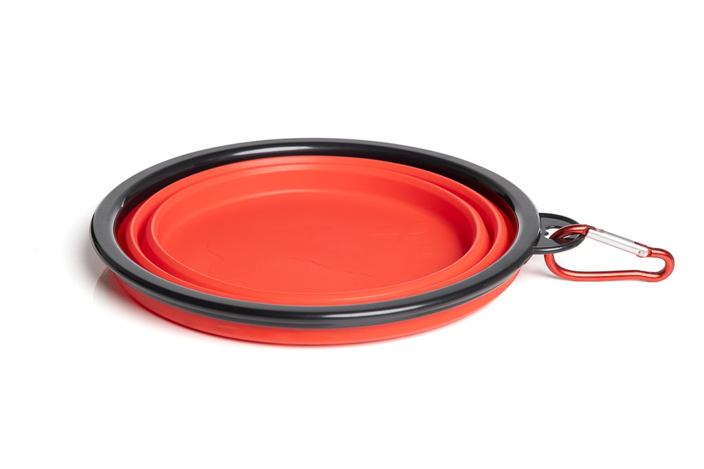 Foldable silicone dog bowl with carabiner hook - red