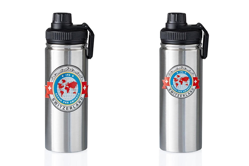 Double-Walled Vacuum-Insulated Stainless Steel Drinking Bottle with carrying handle