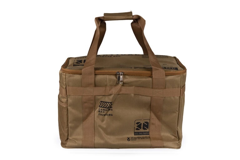 Sac de camping MOLLE de 30 litres – Pliable et robuste, kaki 01 Camping Bag 30 Metal Badge