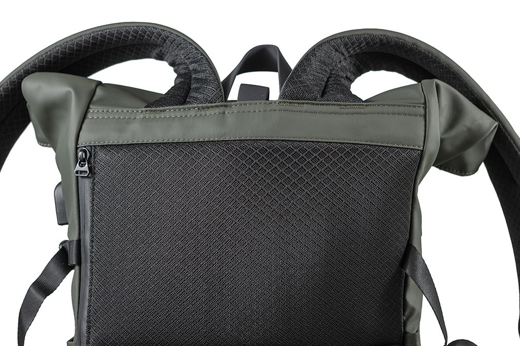 Waterproof roll-top rucksack / Dry bag, 39 litres / Olive green