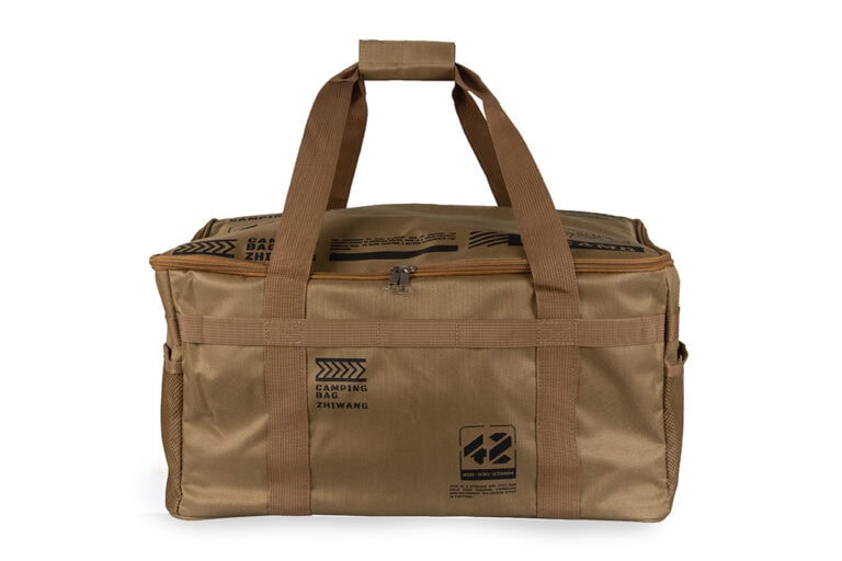 42-Litre MOLLE Camping Bag – Foldable & Robust, Khaki 04 Camping Bag kaki Metal Badge