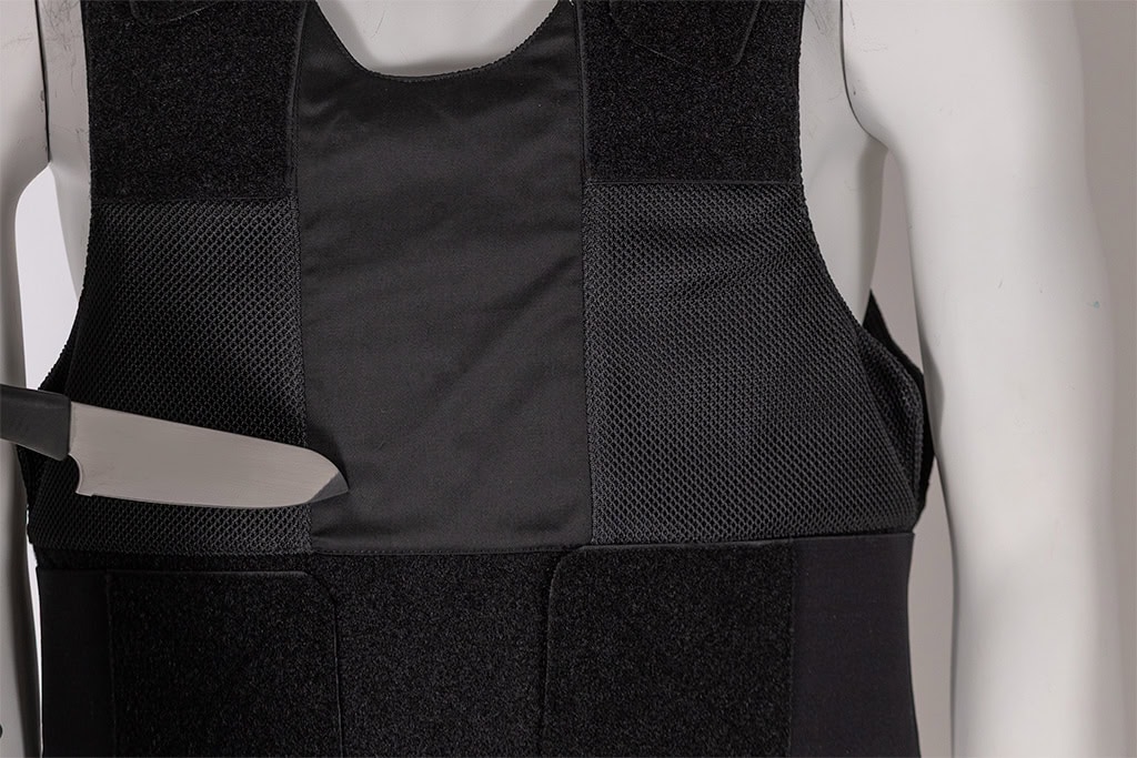‘Armadillo’ stab- and cut-resistant undervest, Black